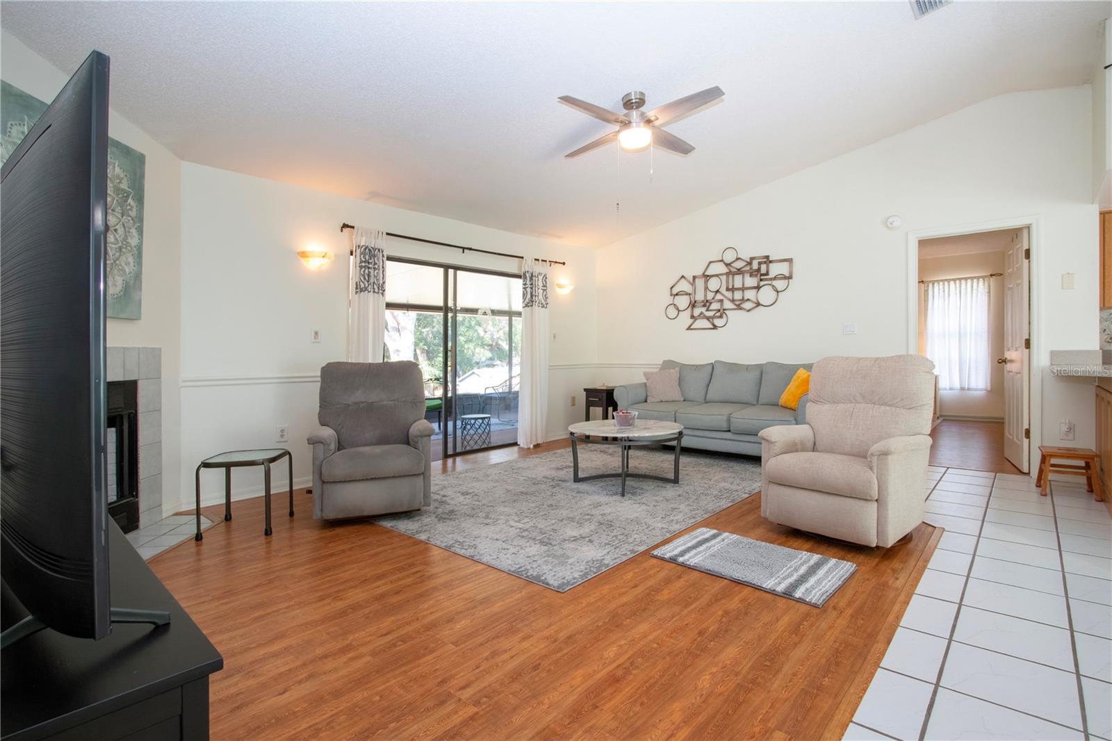 LAKEVIEW VILLAGE SEC A UNI - Residential