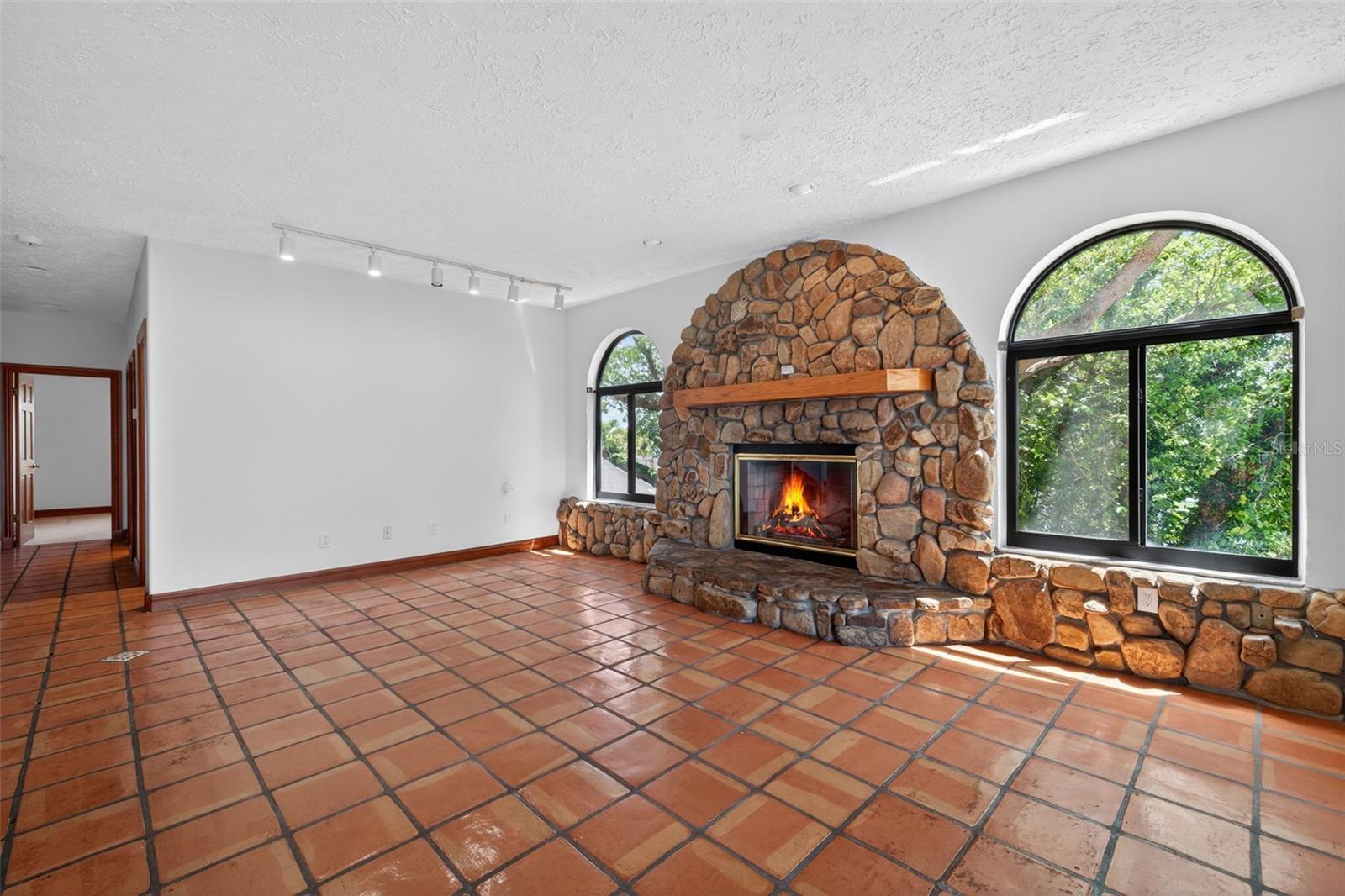 WATERWAY ESTATES SEC 1 - Residential