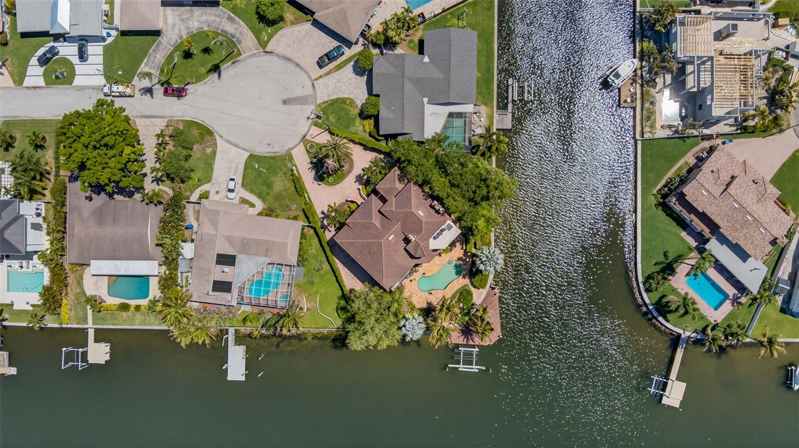 WATERWAY ESTATES SEC 1 - Residential