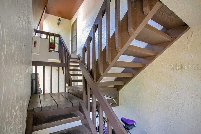 PINEBROOK HOLLOW - Residential Lease