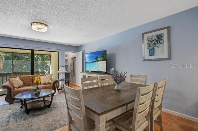 PINEBROOK HOLLOW - Residential Lease