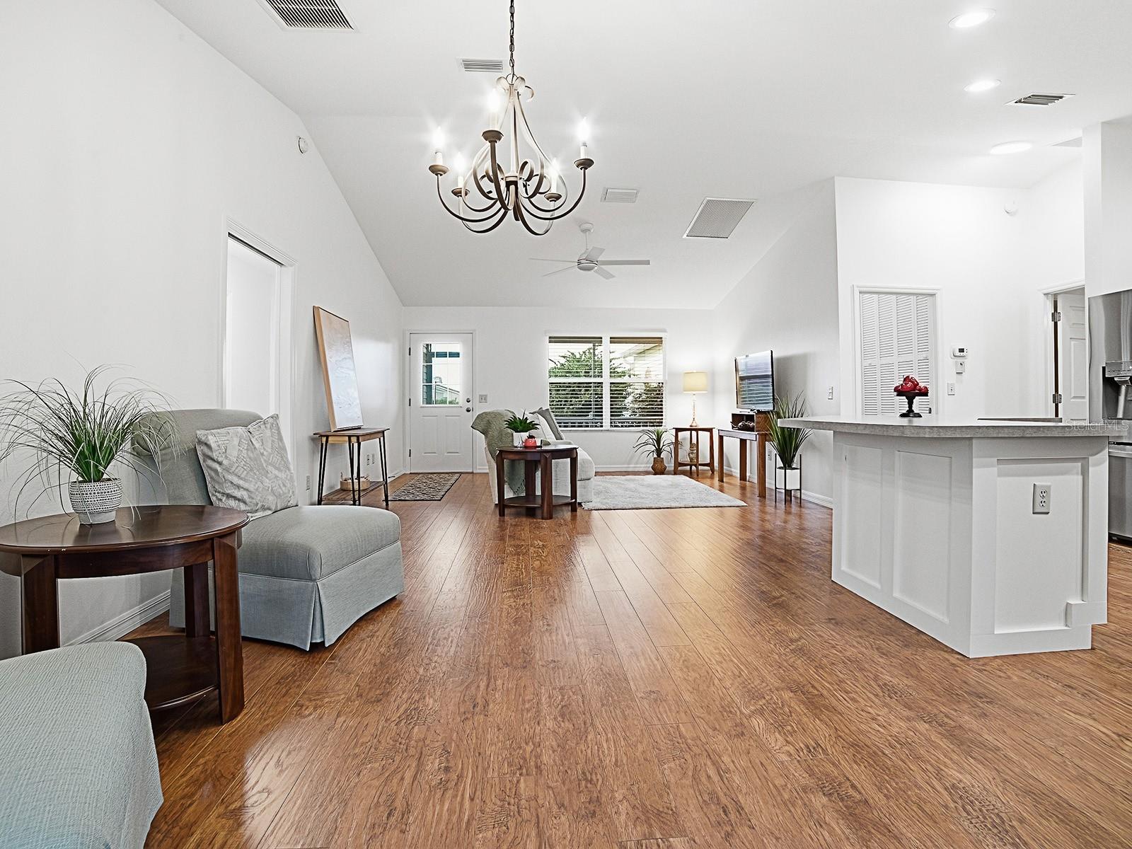 1521 HOLLYBERRY PLACE