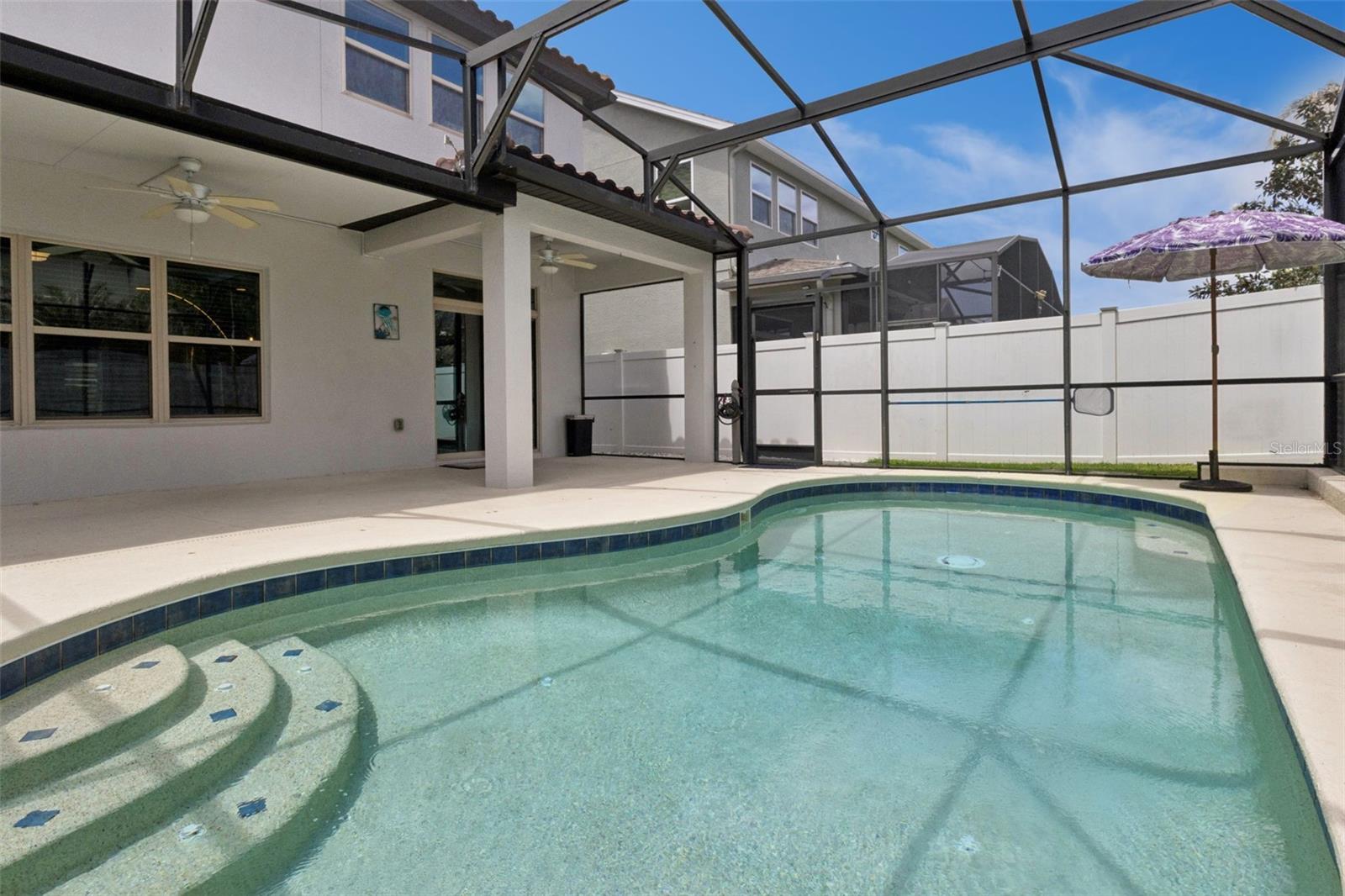 JOHNS LAKE POINTE - Residential