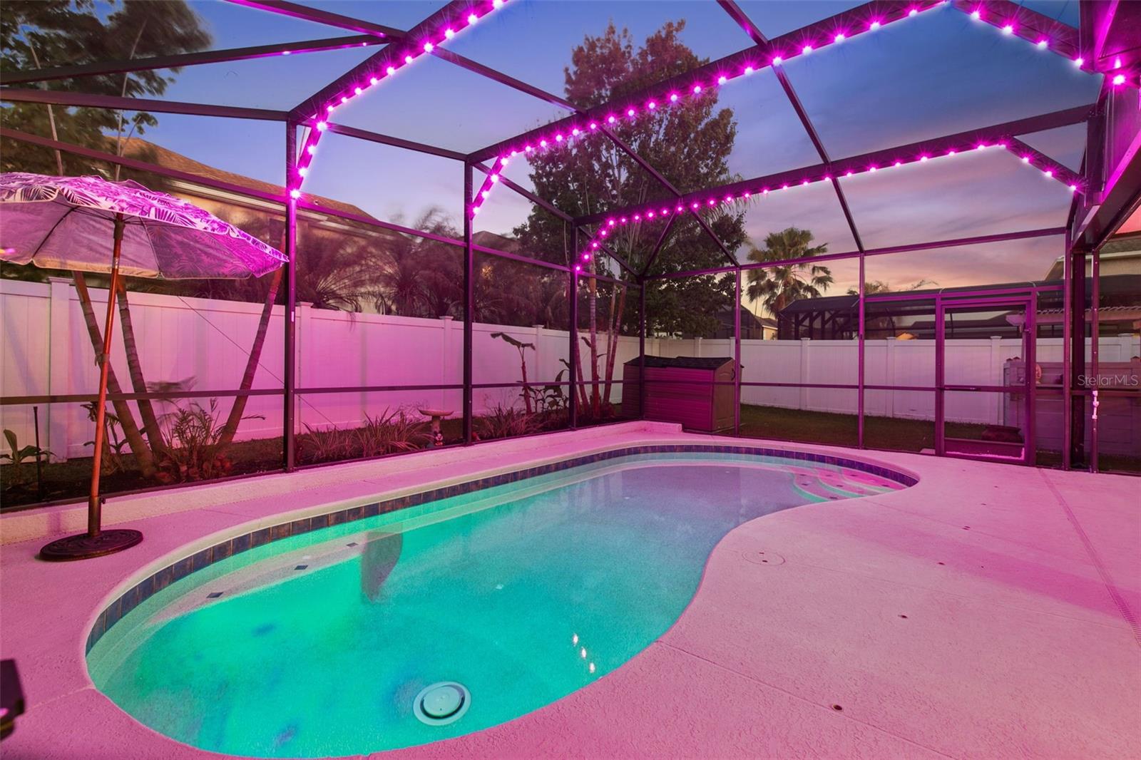 JOHNS LAKE POINTE - Residential