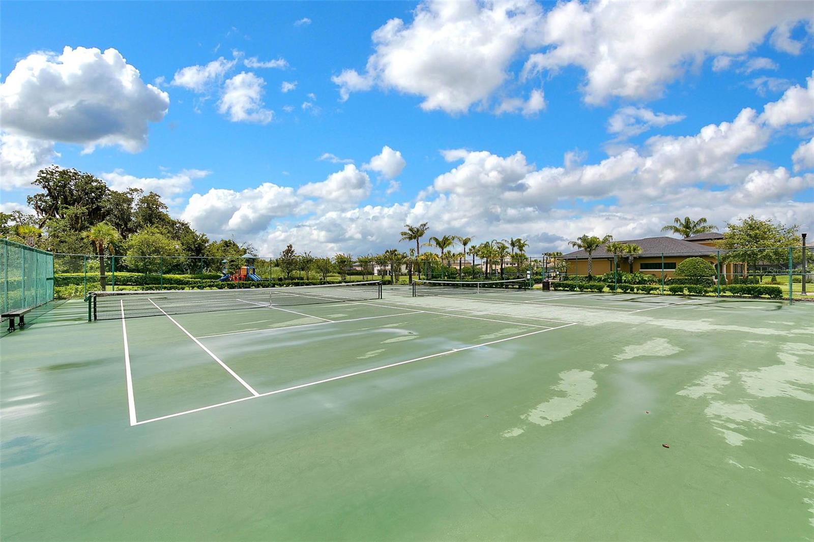 JOHNS LAKE POINTE - Residential