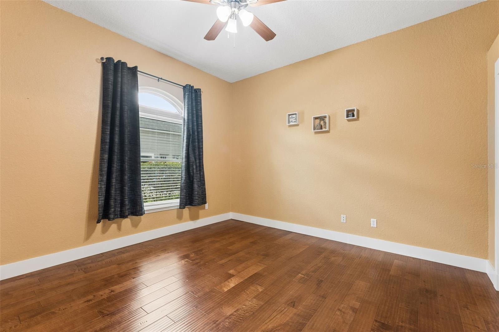 EAGLES CROSSING - Residential