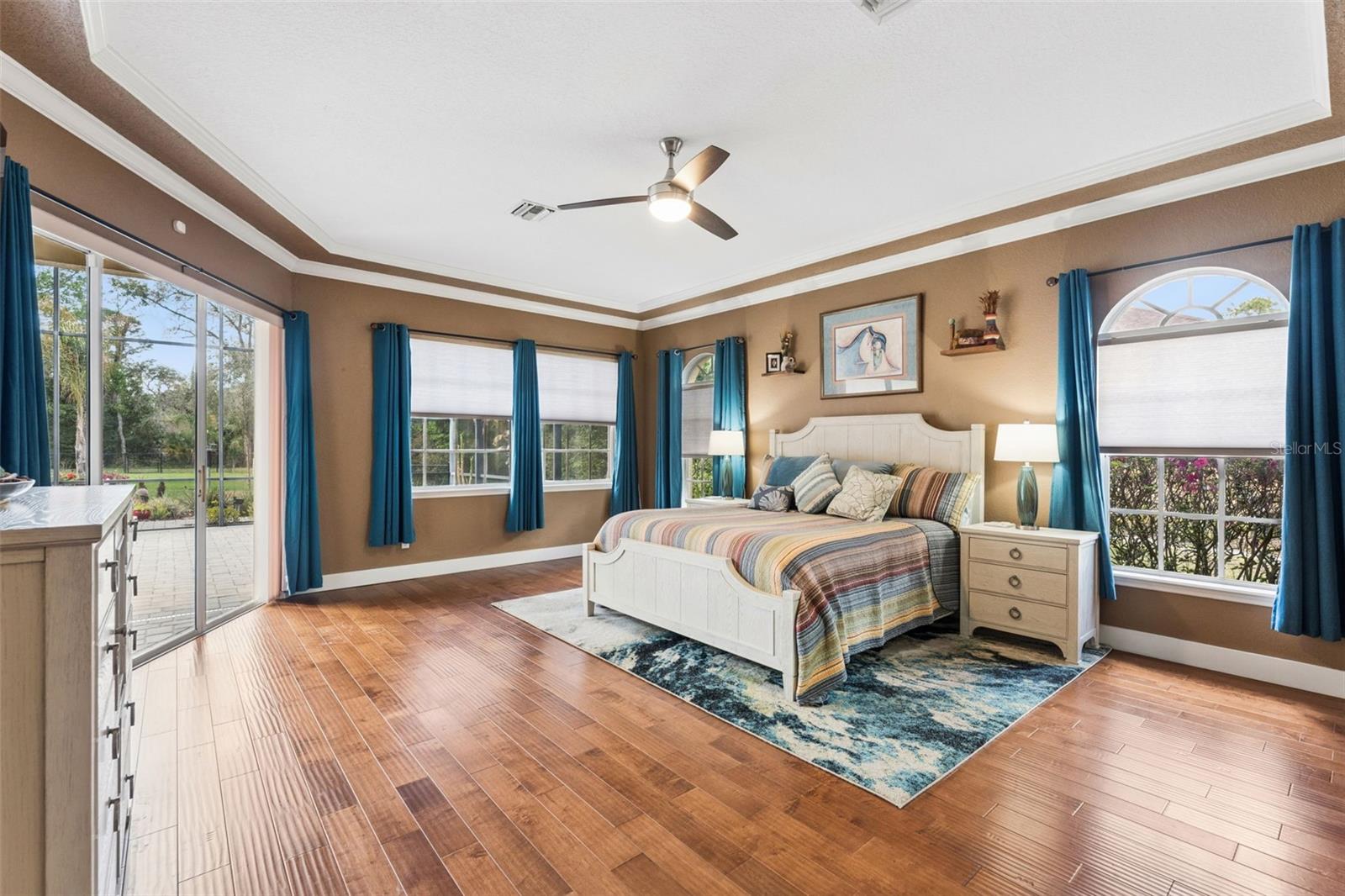 EAGLES CROSSING - Residential