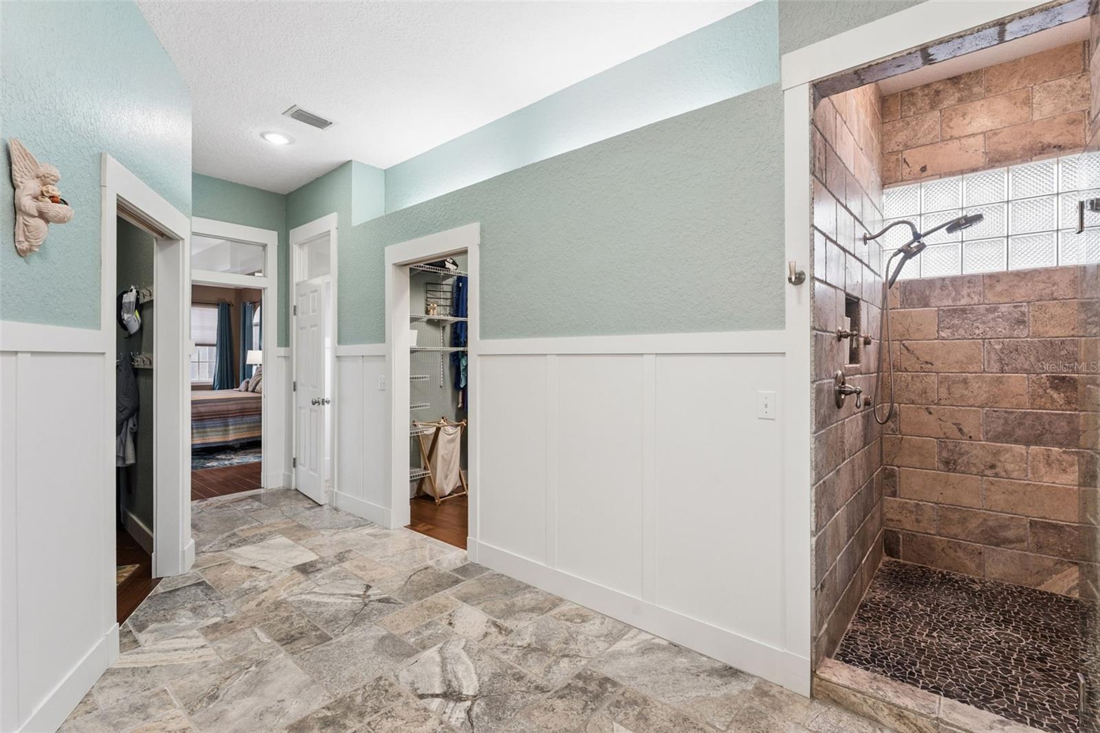 EAGLES CROSSING - Residential