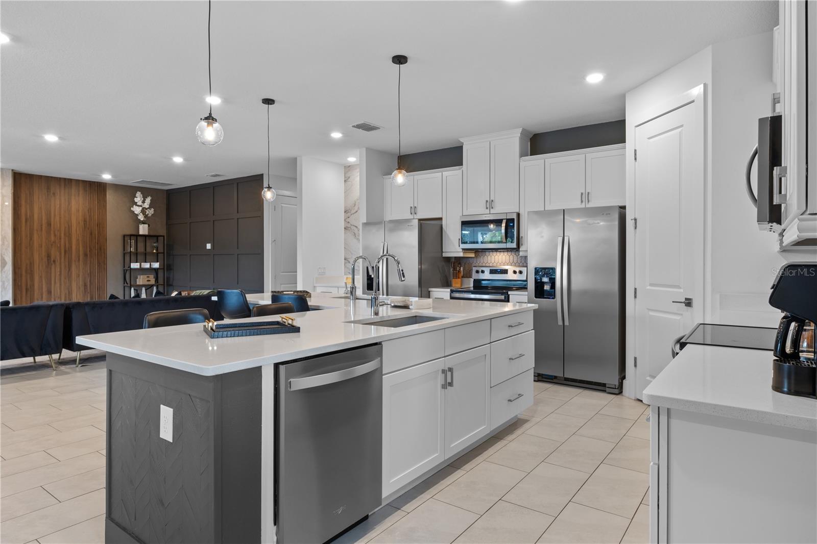 REUNION WEST VILLAGE 3A - Residential