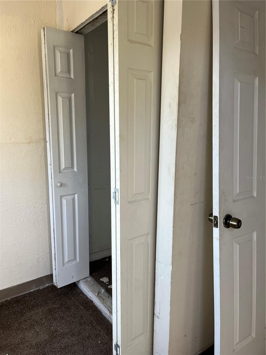 BACK BAY MANOR 3 - Residential