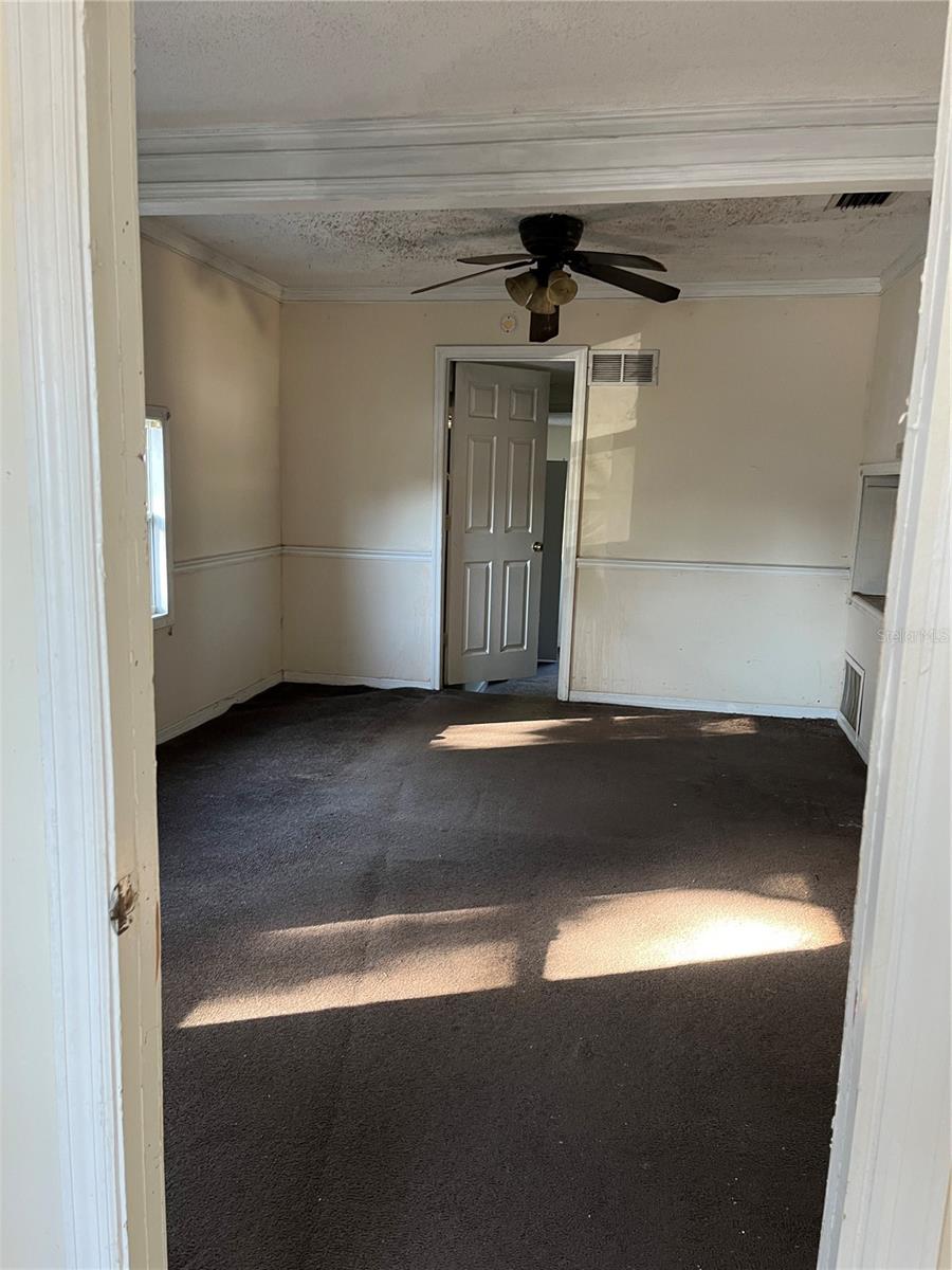 BACK BAY MANOR 3 - Residential