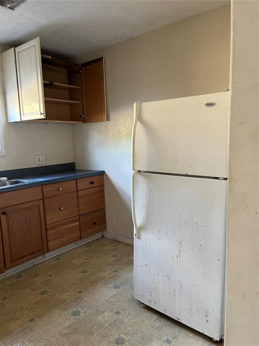 BACK BAY MANOR 3 - Residential