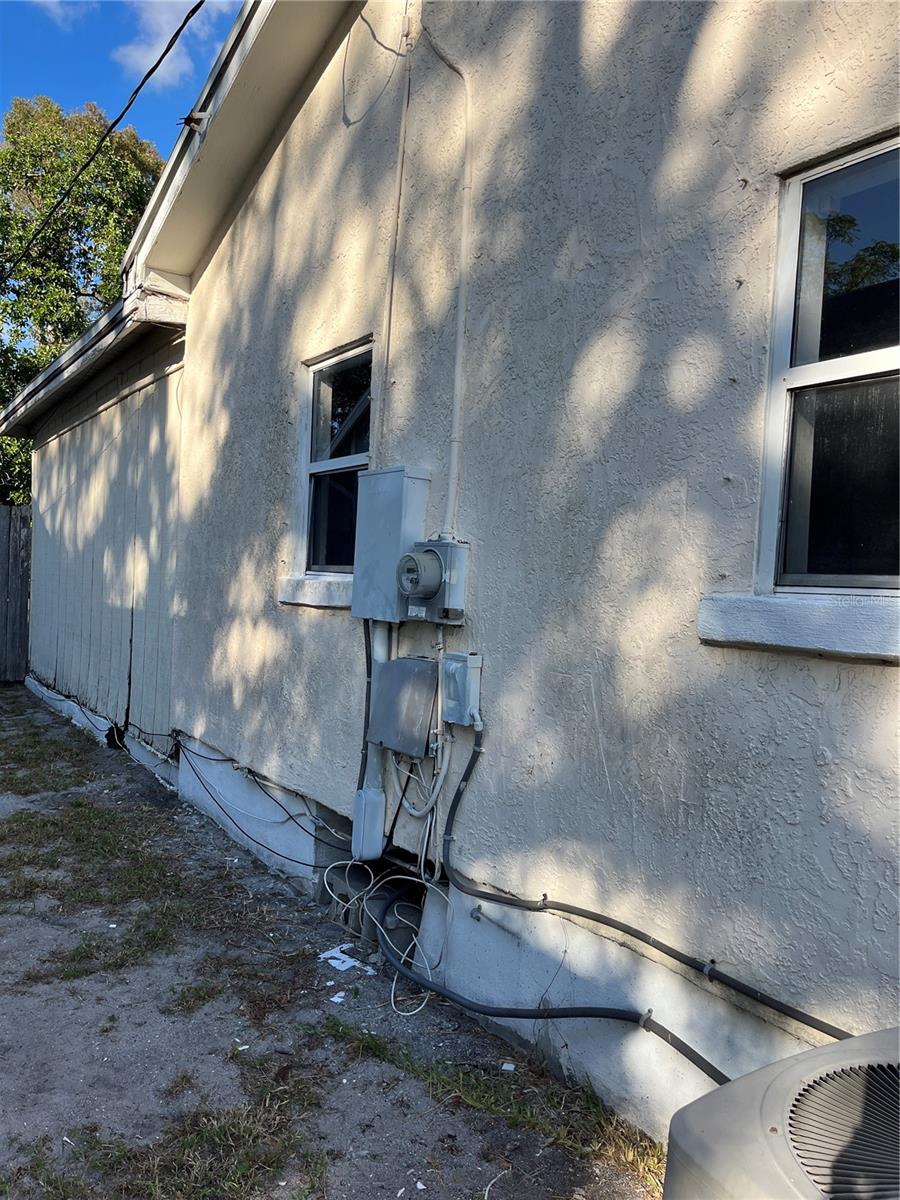 BACK BAY MANOR 3 - Residential