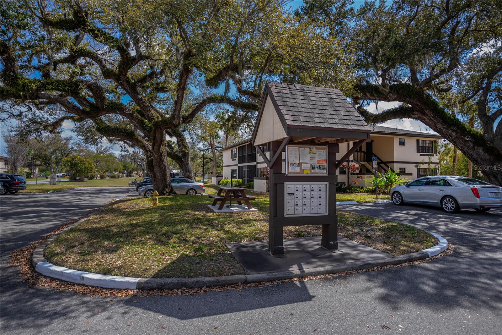 OAKS 03 - Residential