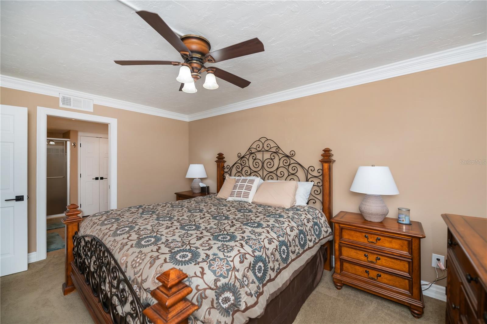 OAKS 03 - Residential