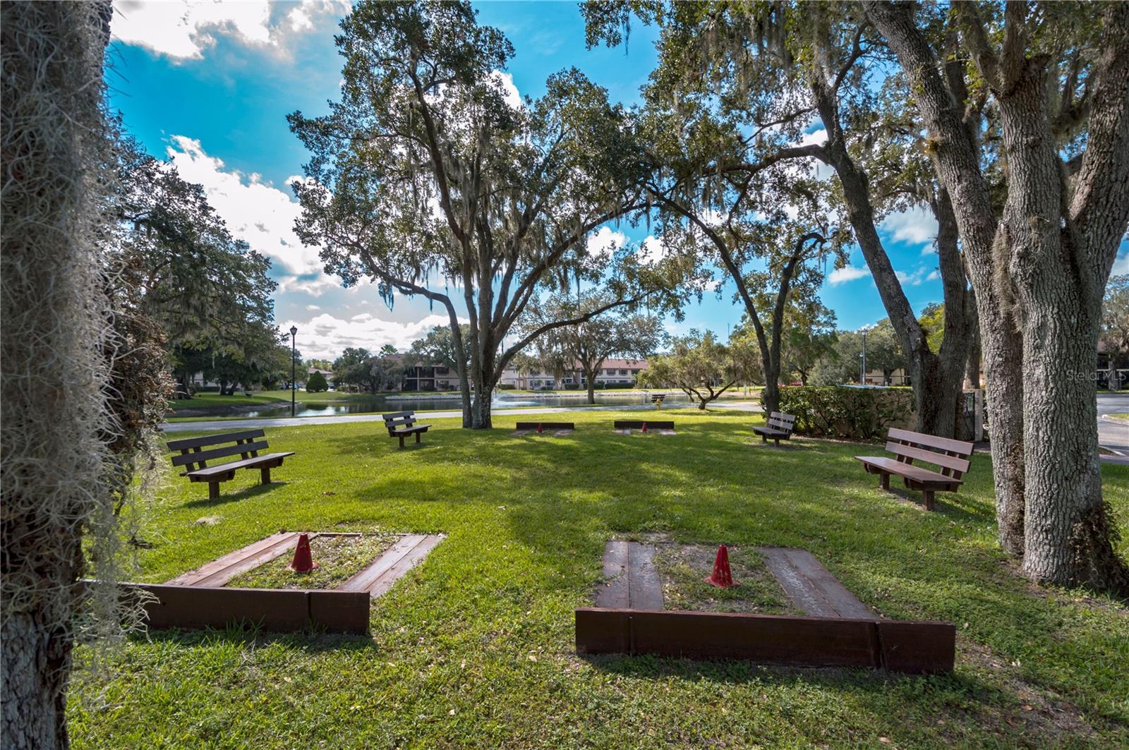 OAKS 03 - Residential