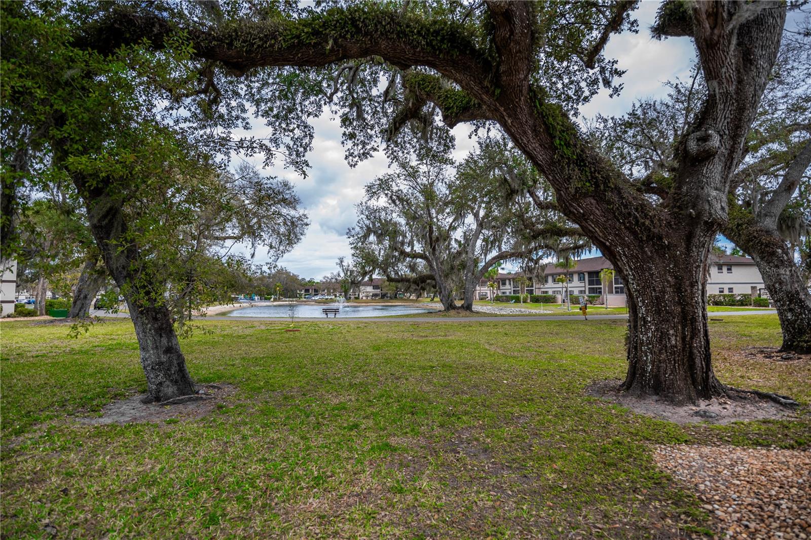 OAKS 03 - Residential