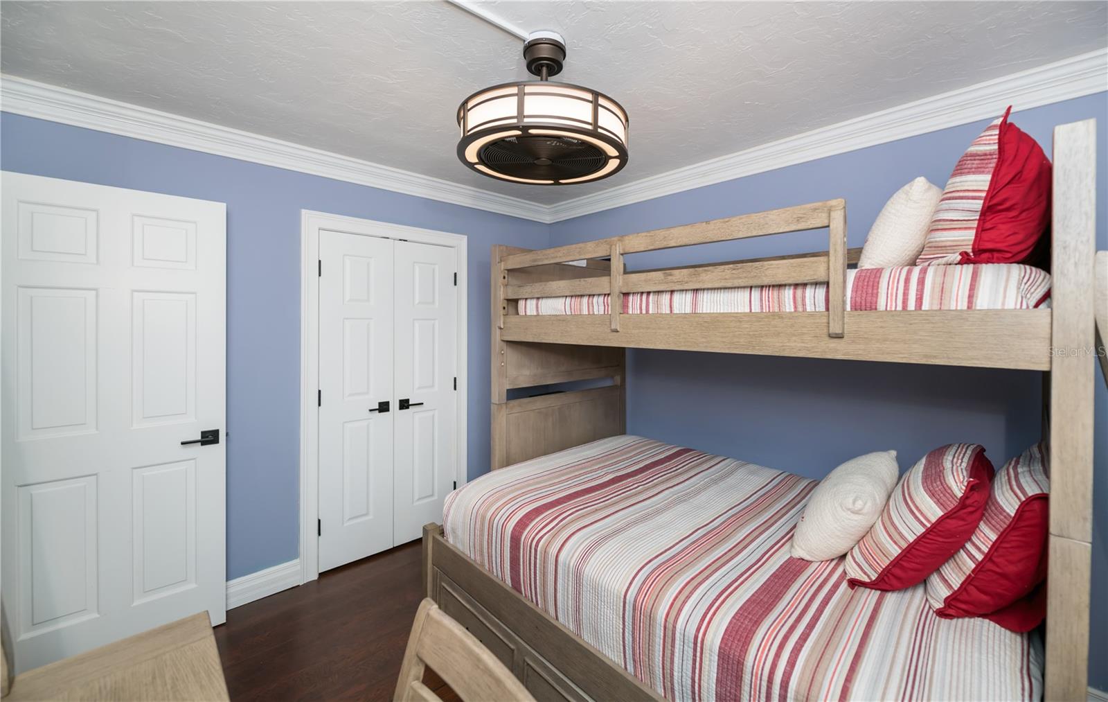 OAKS 03 - Residential