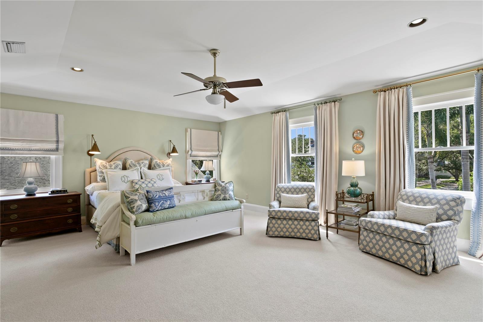 NEW SUBURB BEAUTIFUL - Residential