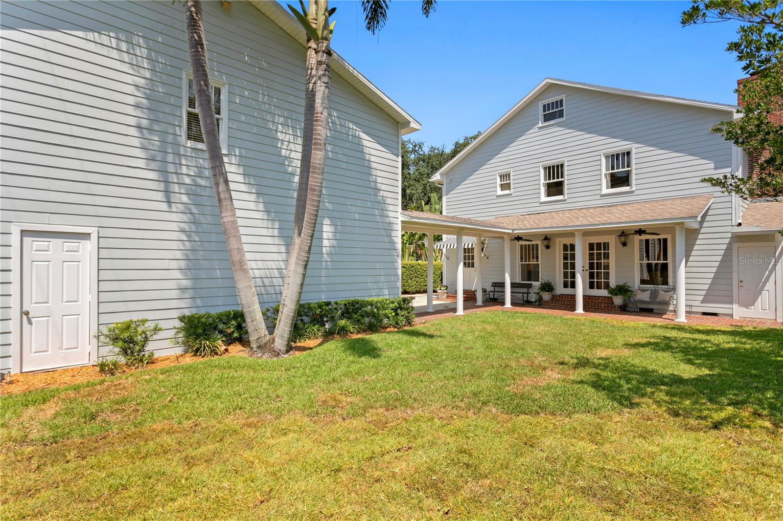 NEW SUBURB BEAUTIFUL - Residential