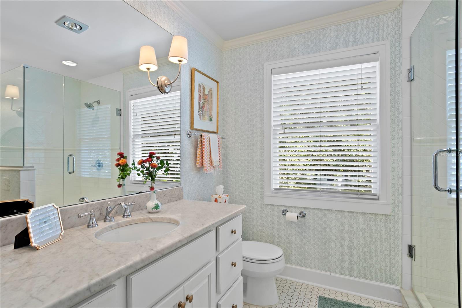 NEW SUBURB BEAUTIFUL - Residential