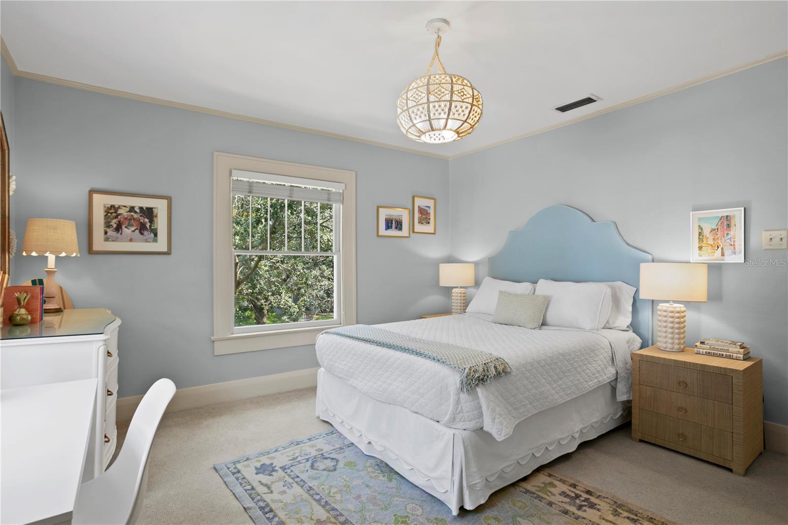 NEW SUBURB BEAUTIFUL - Residential