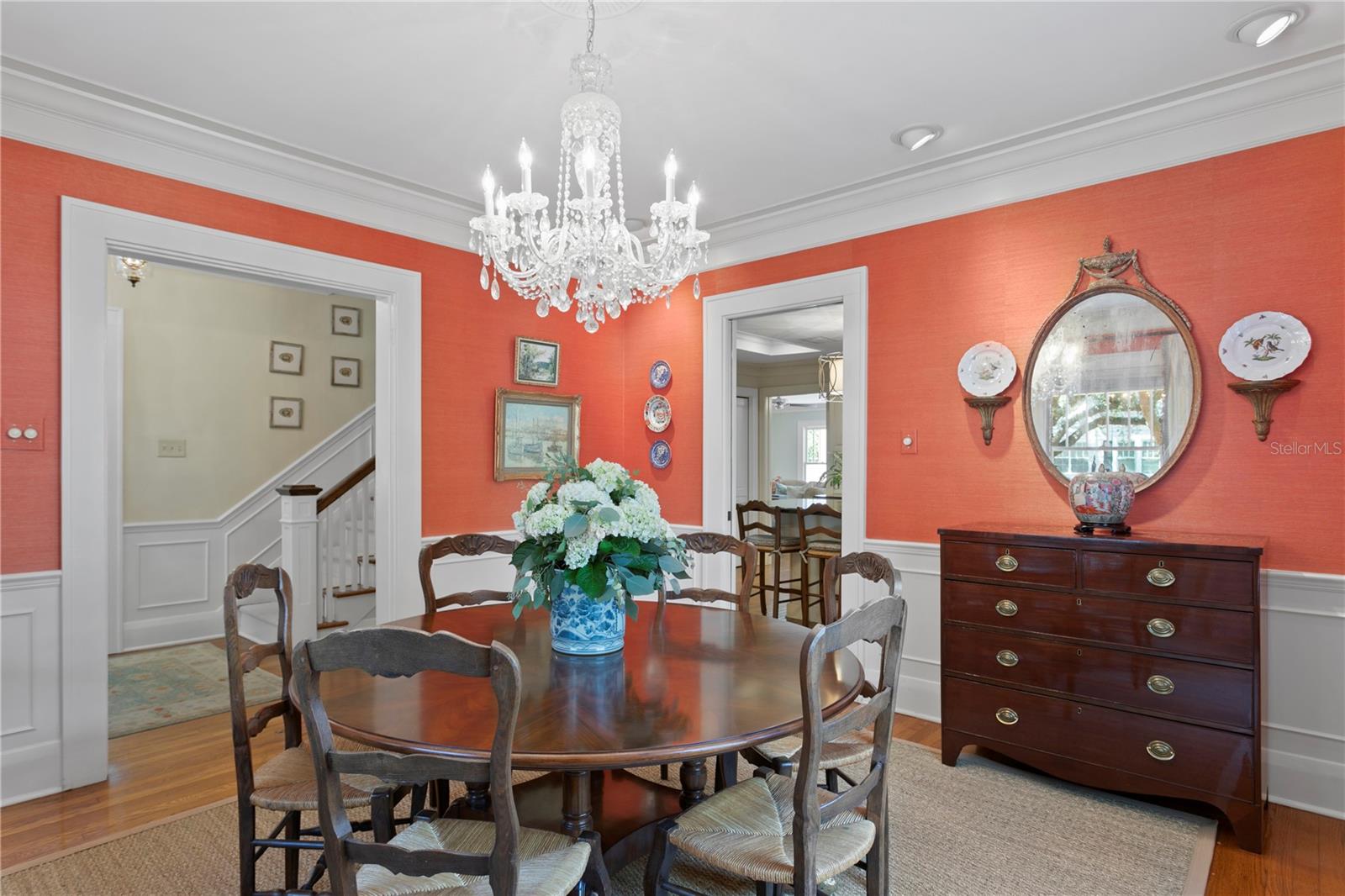 NEW SUBURB BEAUTIFUL - Residential