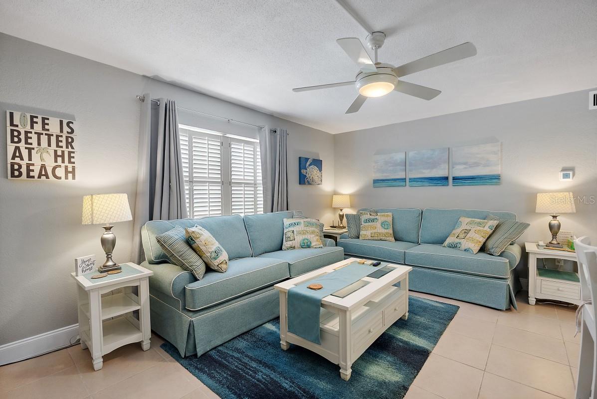 COPA PALMS CONDO - Residential Lease