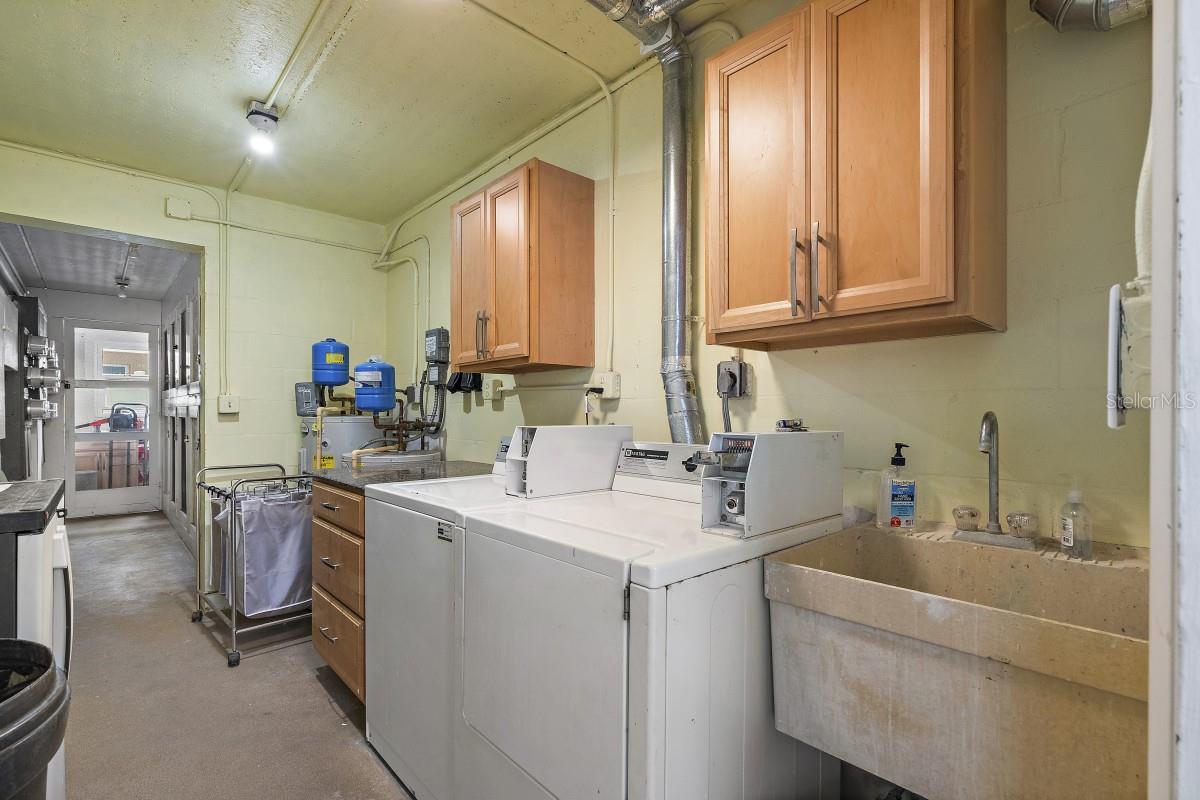 COPA PALMS CONDO - Residential Lease