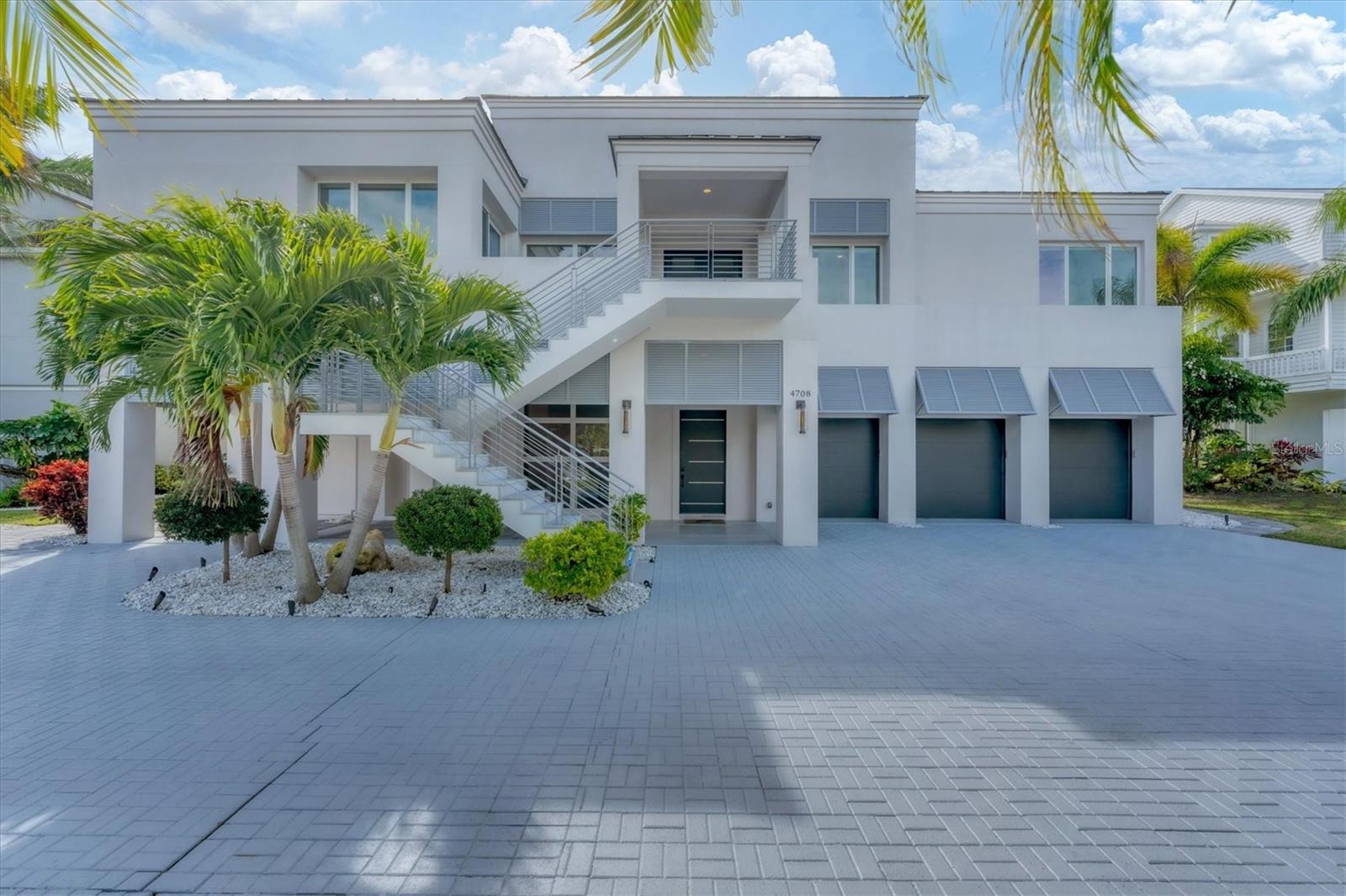 ESPLANADE ON THE BAY - Residential