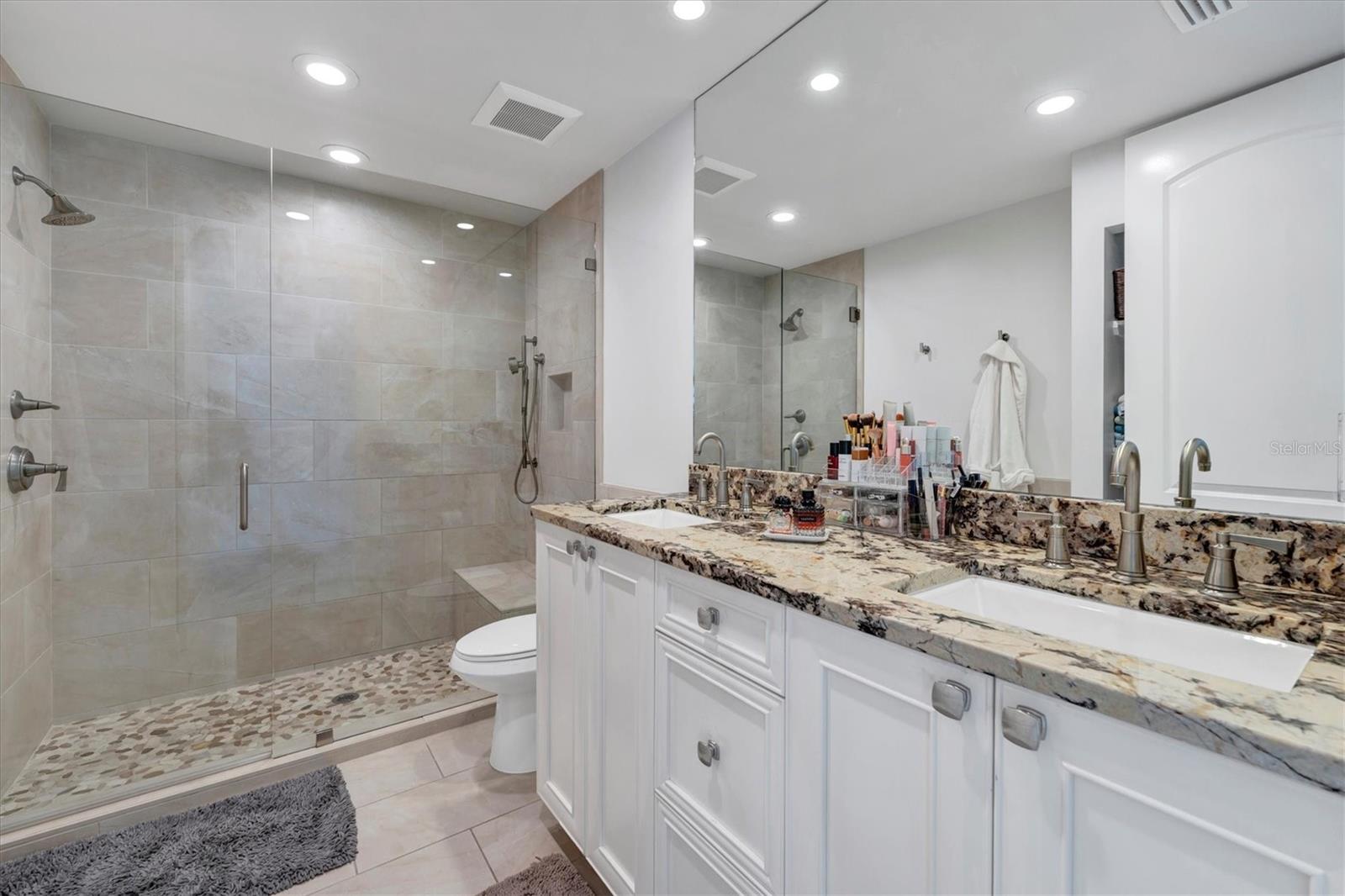 ESPLANADE ON THE BAY - Residential