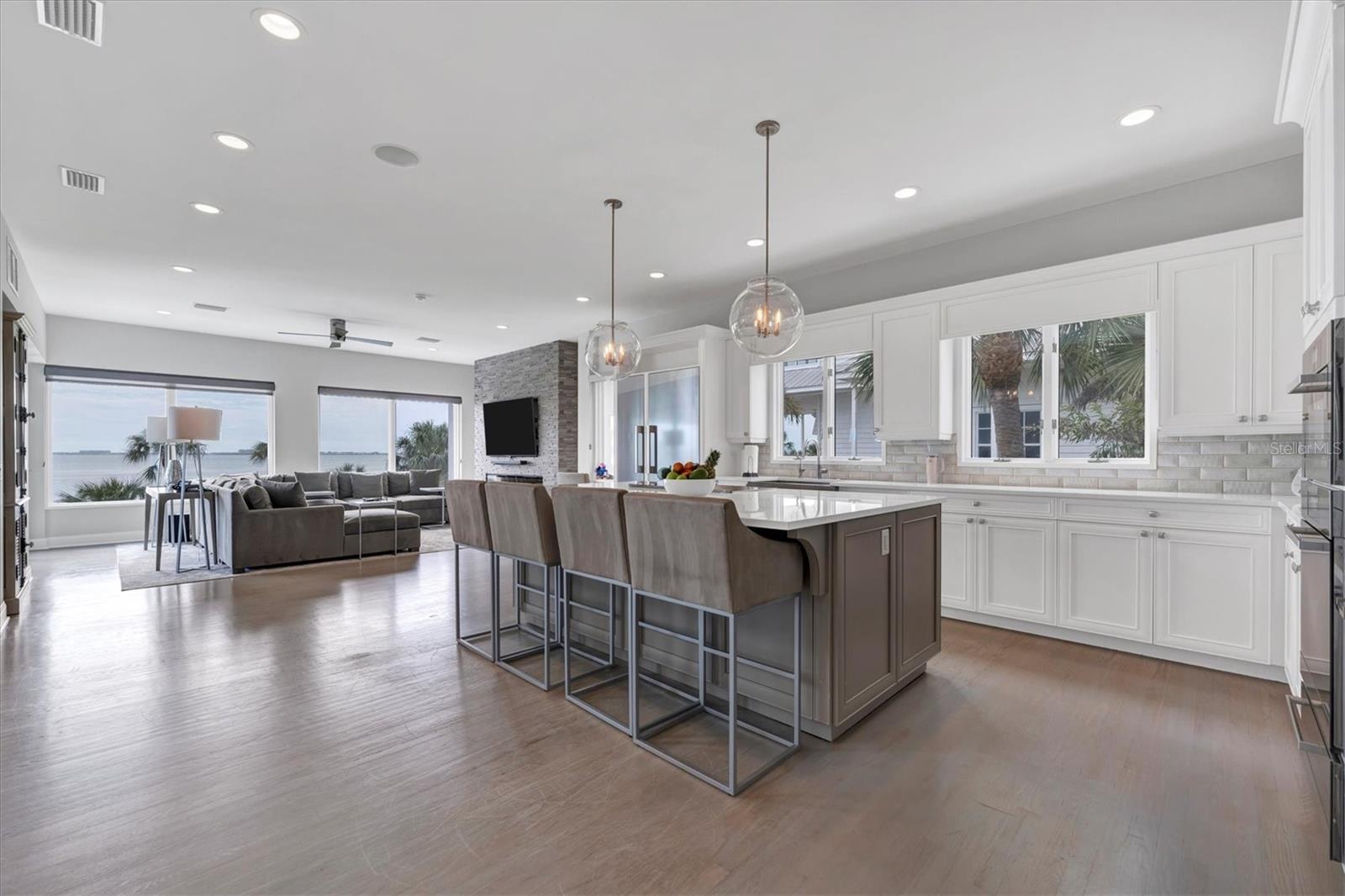 ESPLANADE ON THE BAY - Residential