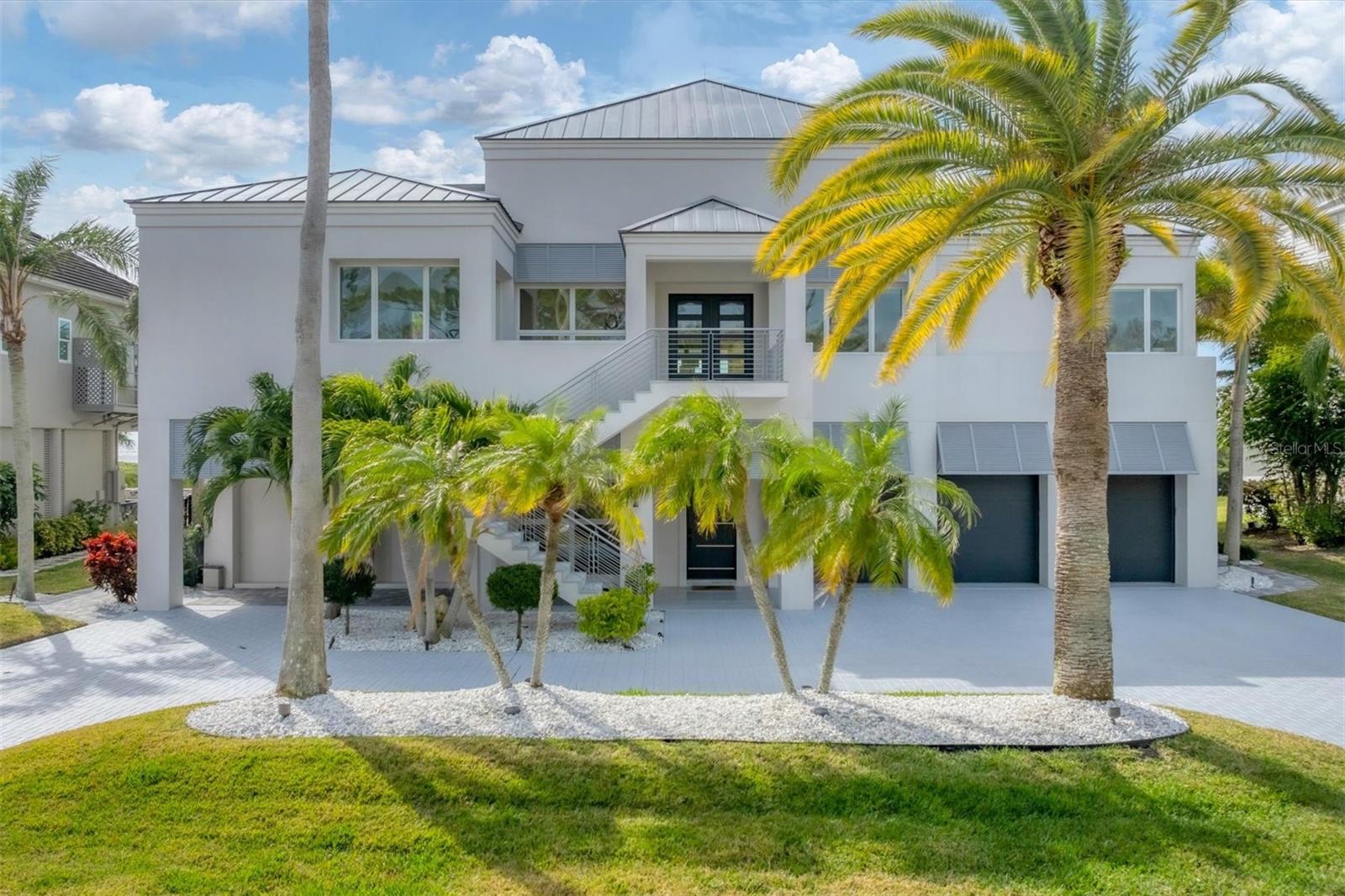 ESPLANADE ON THE BAY - Residential