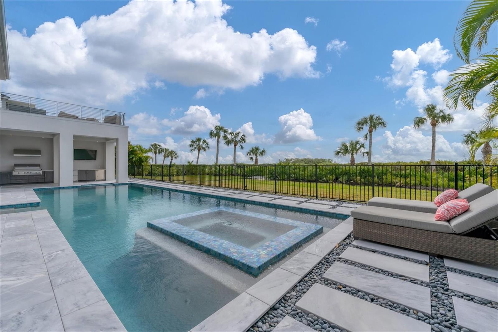 ESPLANADE ON THE BAY - Residential