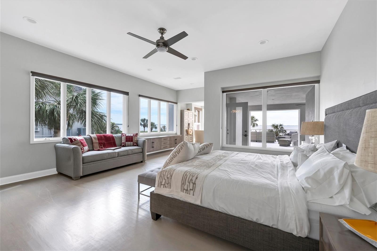 ESPLANADE ON THE BAY - Residential