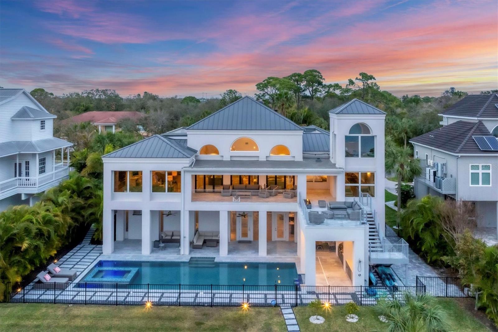 ESPLANADE ON THE BAY - Residential