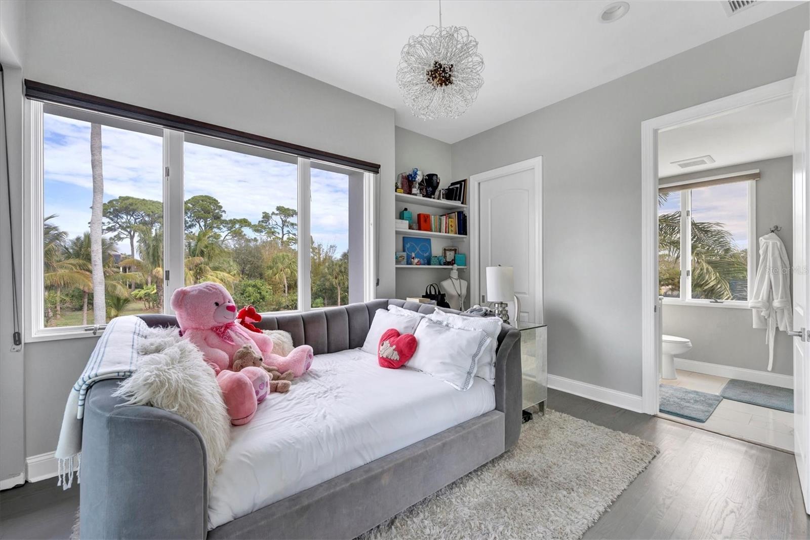 ESPLANADE ON THE BAY - Residential