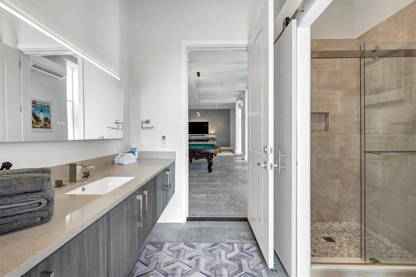 ESPLANADE ON THE BAY - Residential