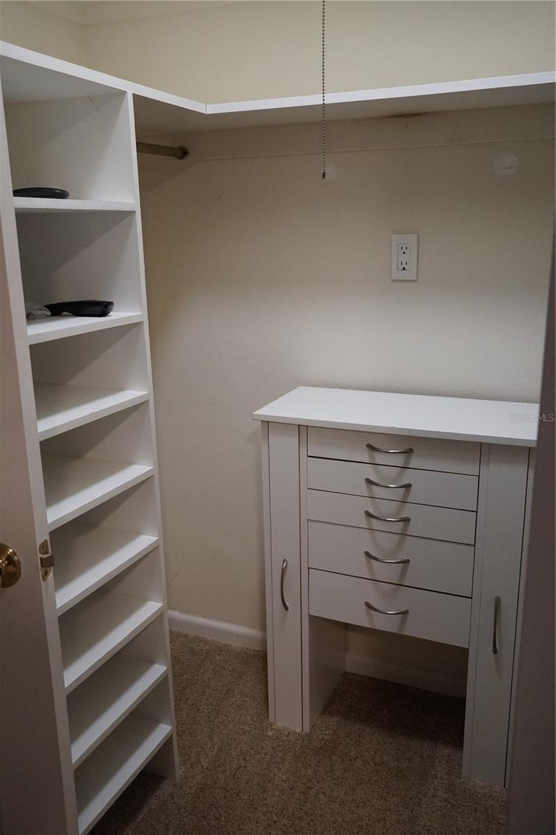 BEL AIR HILLS - Residential