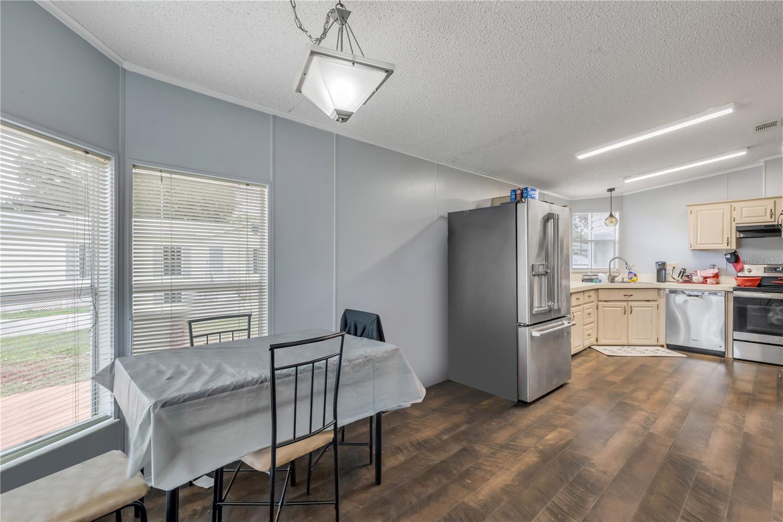 SOUTH WATERFRONT PARK - Residential