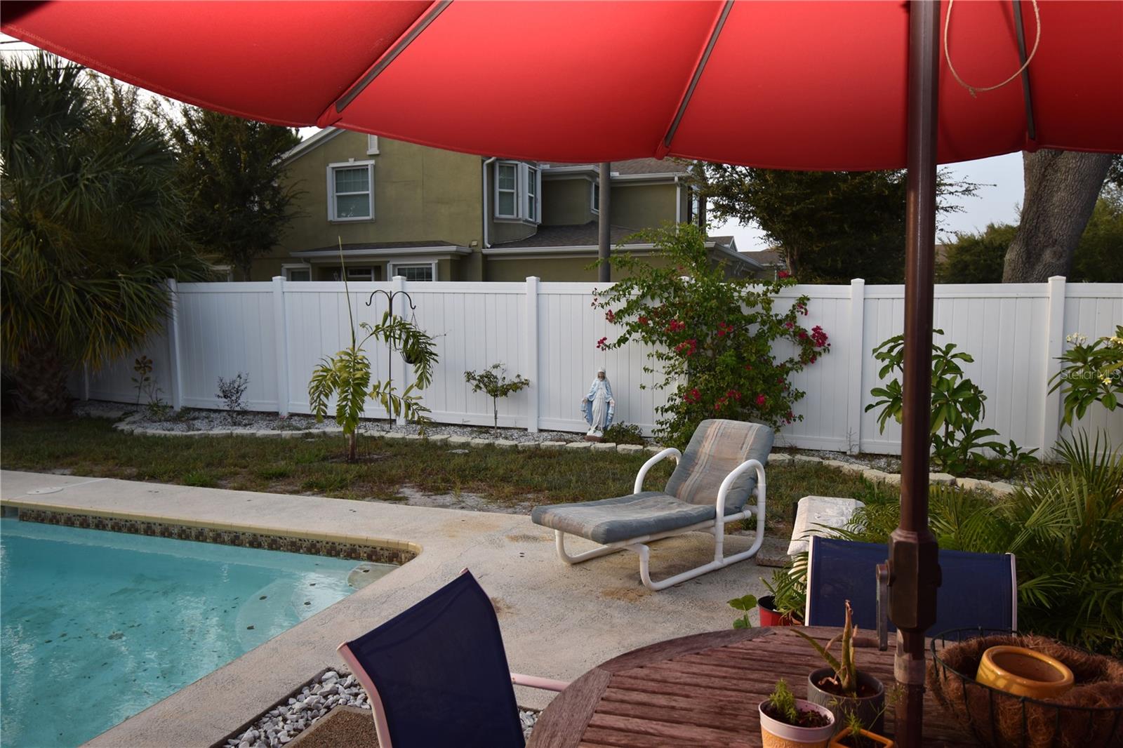 ESQUIRE MANOR - Residential