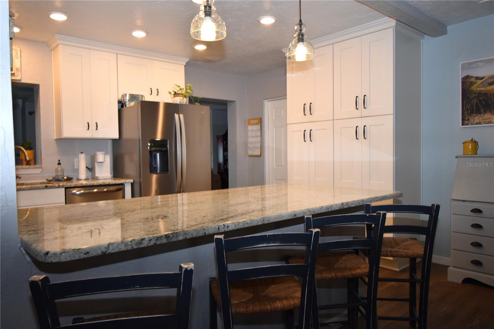 ESQUIRE MANOR - Residential