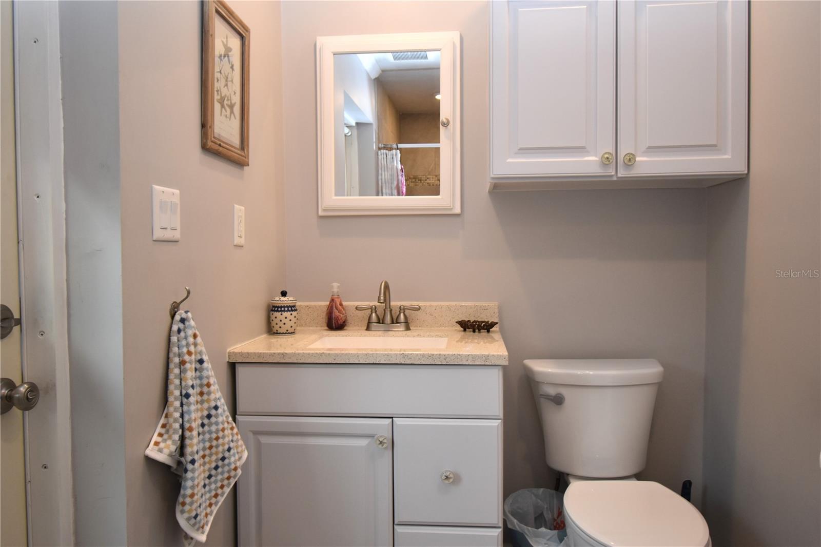 ESQUIRE MANOR - Residential