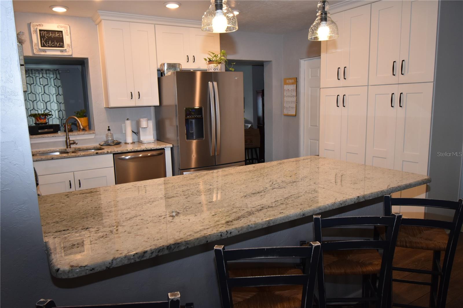 ESQUIRE MANOR - Residential