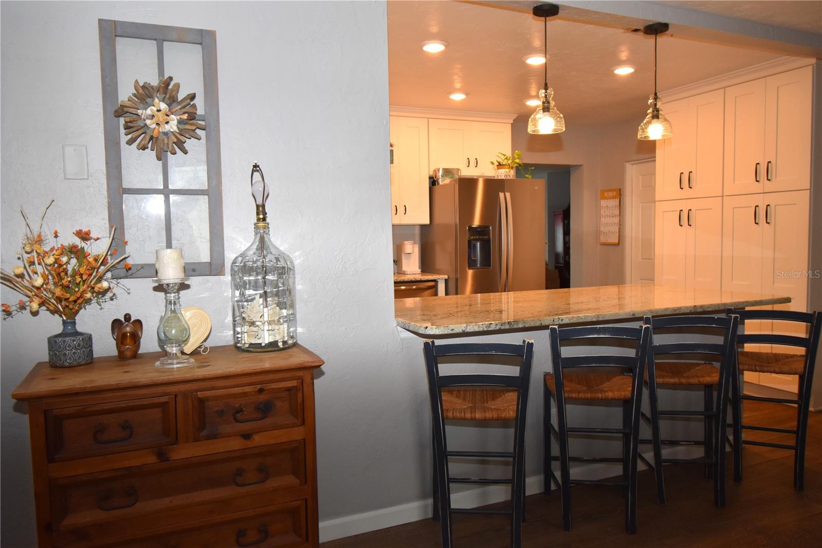 ESQUIRE MANOR - Residential