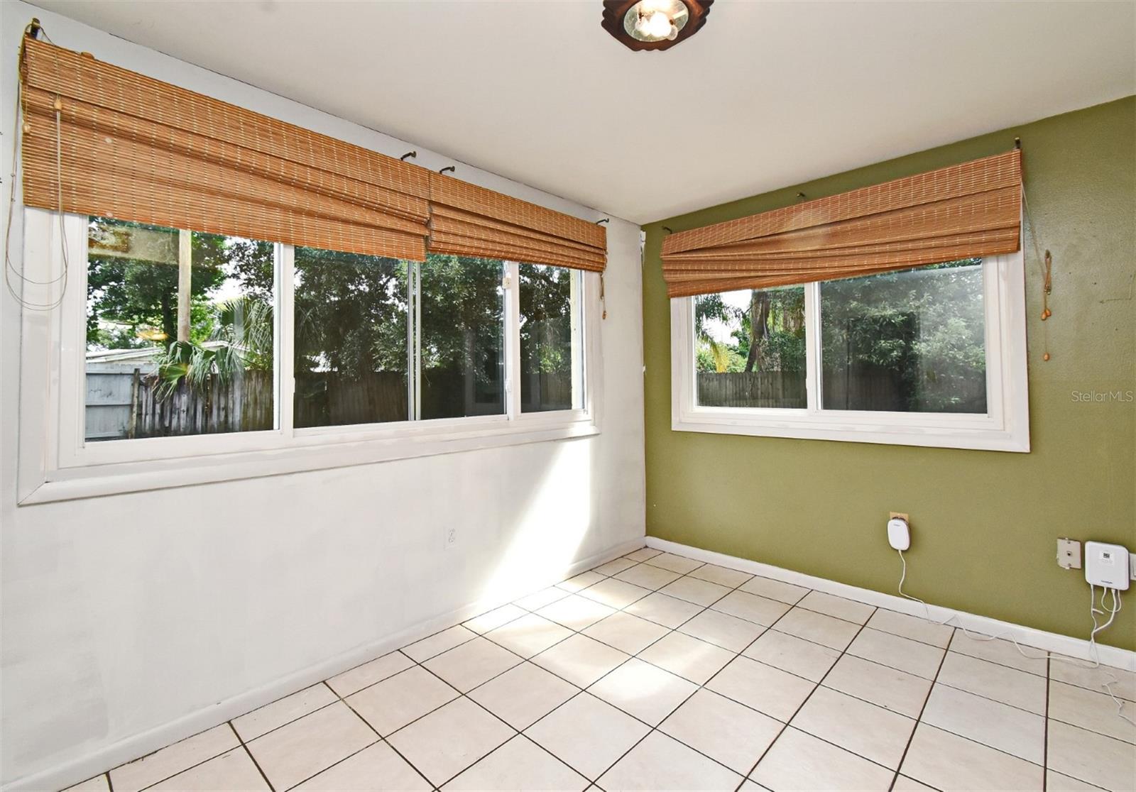 MEREDITH MANOR GOLF VIEW ESTATES SEC - Residential