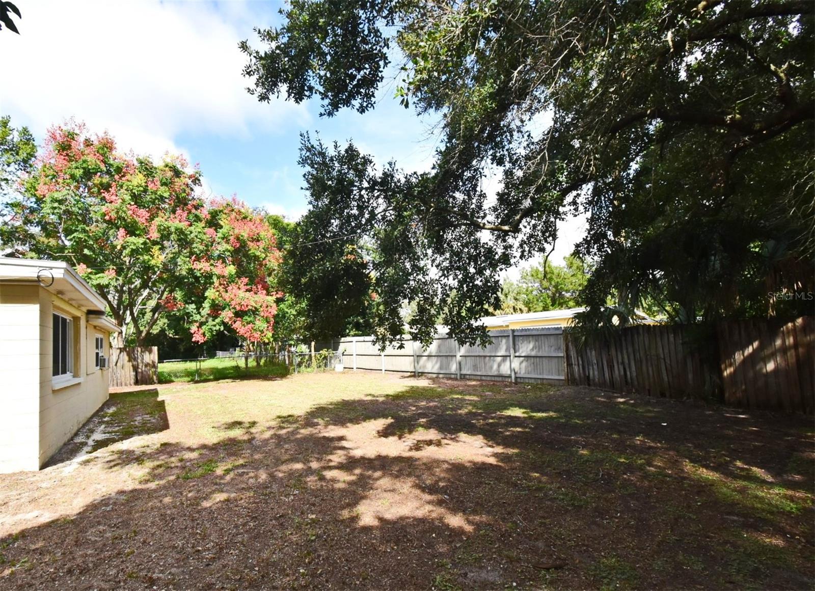 MEREDITH MANOR GOLF VIEW ESTATES SEC - Residential