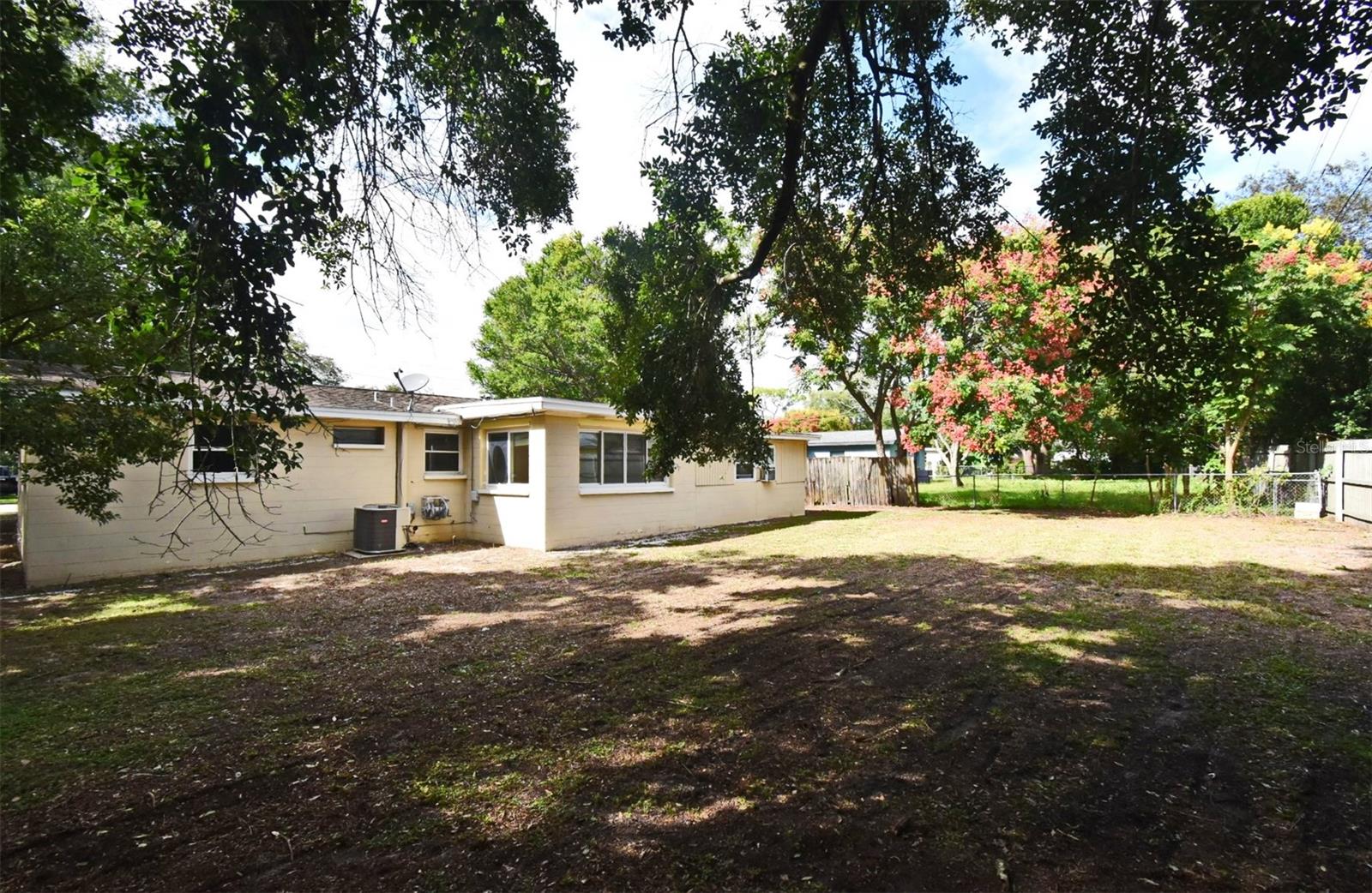 MEREDITH MANOR GOLF VIEW ESTATES SEC - Residential