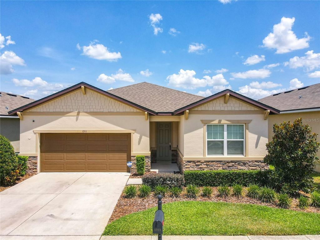 Photo of 1311 Yorkshire Court, Davenport, FL 33896 (MLS # S5143930)
