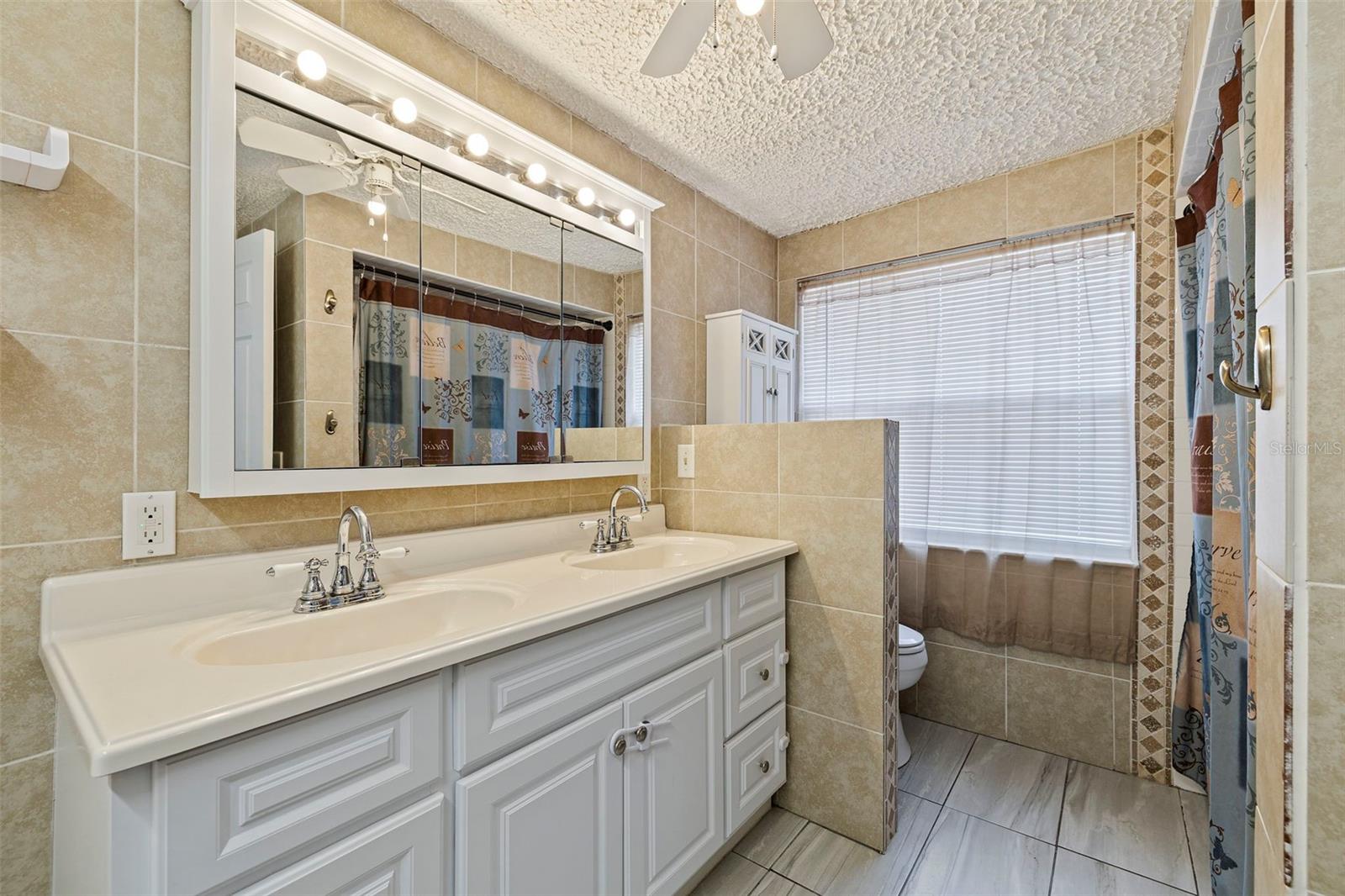 ORANGE LAKE VILLAGE 2 - Residential